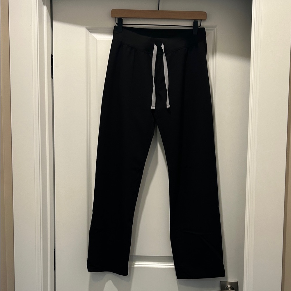 Figs Livingston Black Women's Scrub Pants